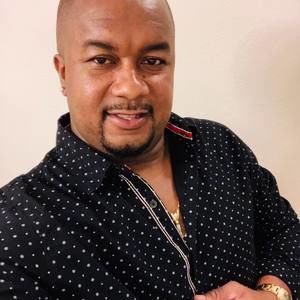 Meet your Posher, Wayne